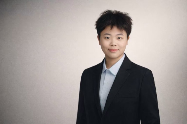 Portrait of Linyi Jiang